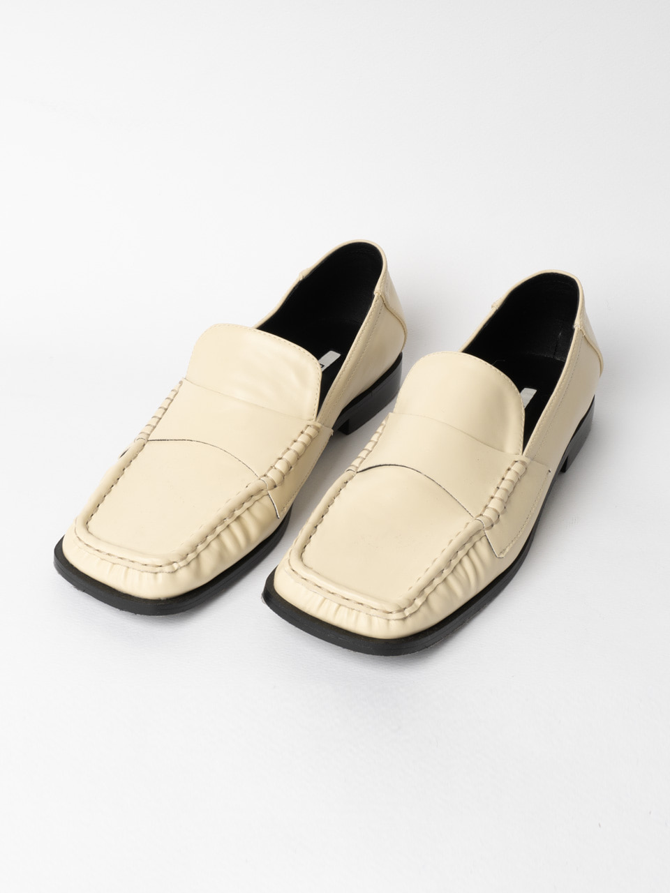 URAGO Square classic loafer